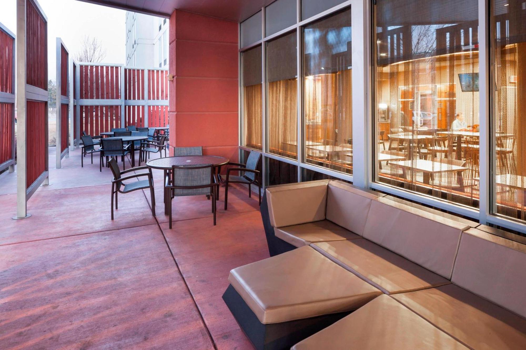 Springhill Suites By Marriott Salt Lake City Airport Exterior foto
